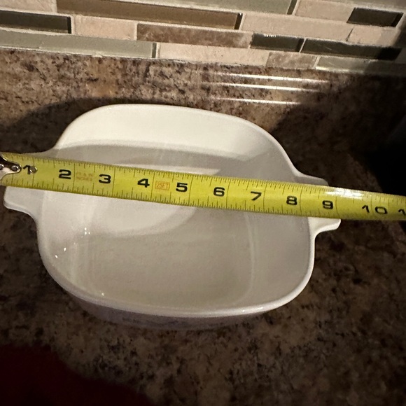Vintage Corning Ware 1 1/2 Quart Casserole Dish - No Lid - Picture 3 of 4